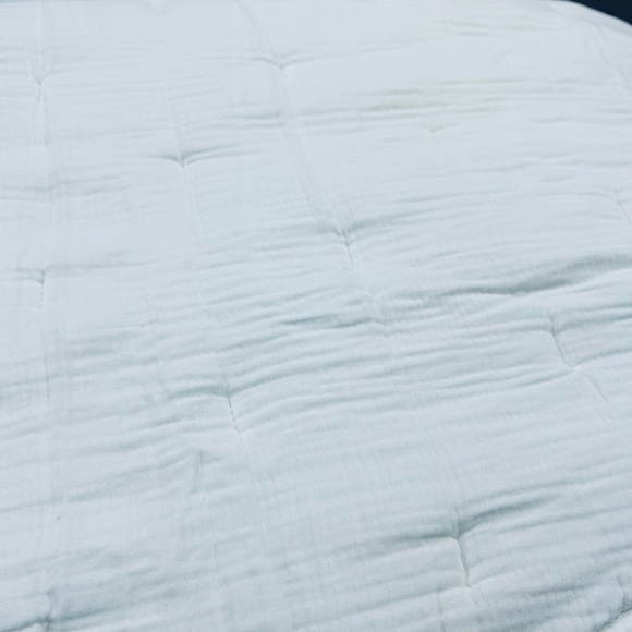 NWOT QUINCE Organic Airy Gauze Dream Quilt King/Cal King White 6435